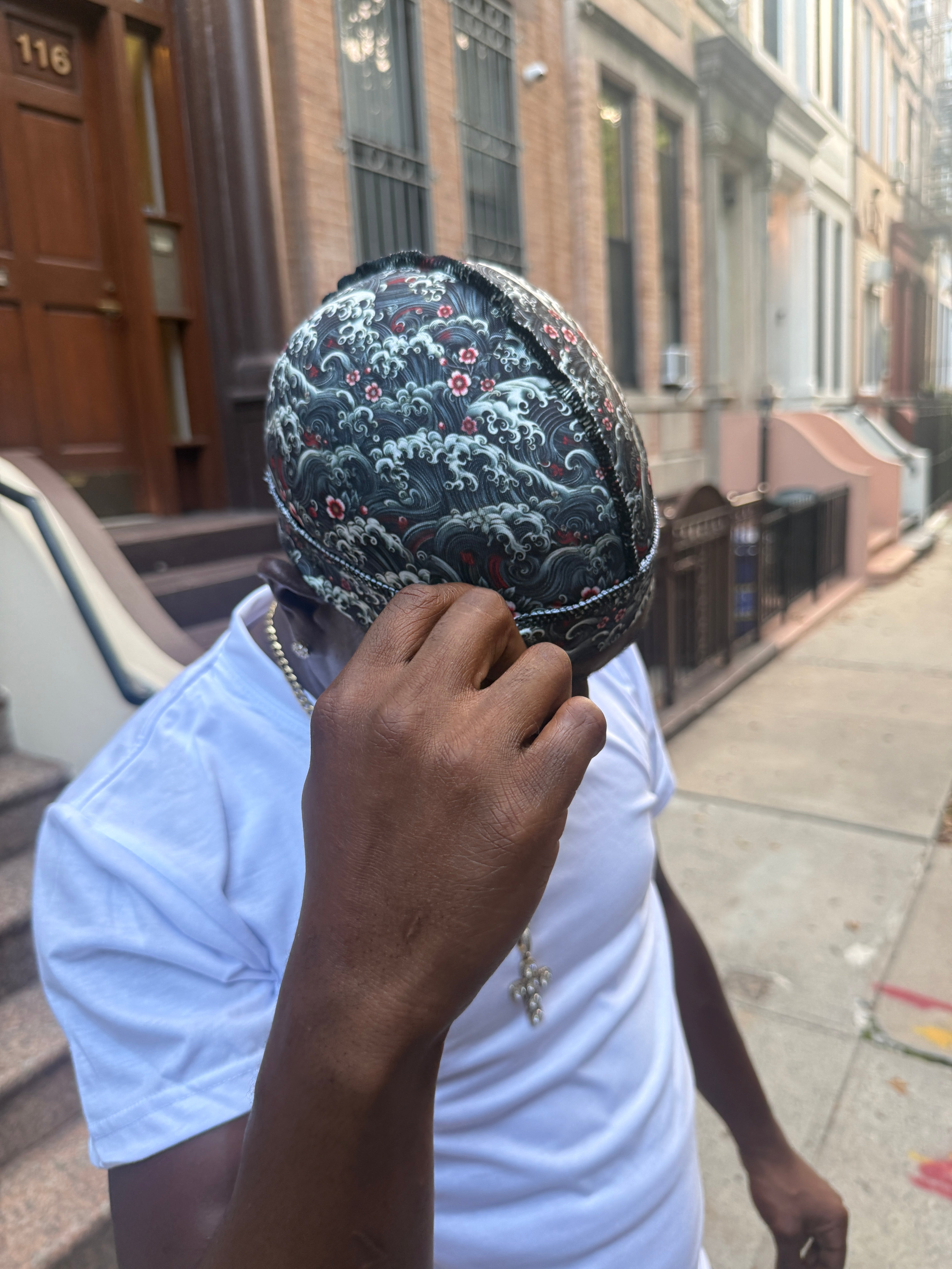 Midnight Sakura Wave Cap